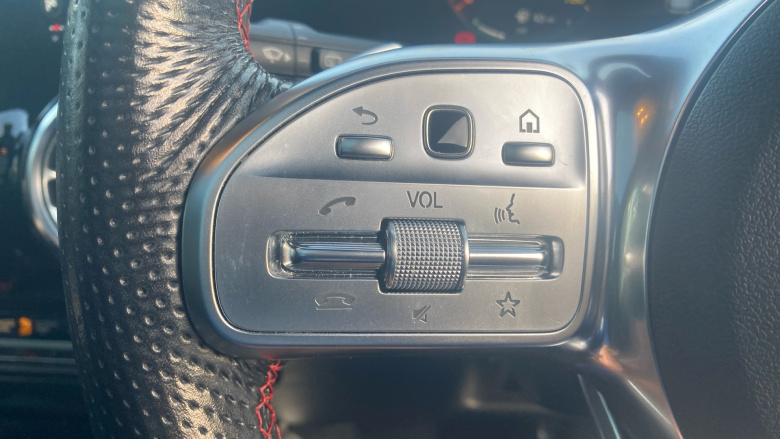 Mercedes-Benz GLB 200 AMG Line Premium + Night Ed 5dr 7G-Tronic Petrol Estate